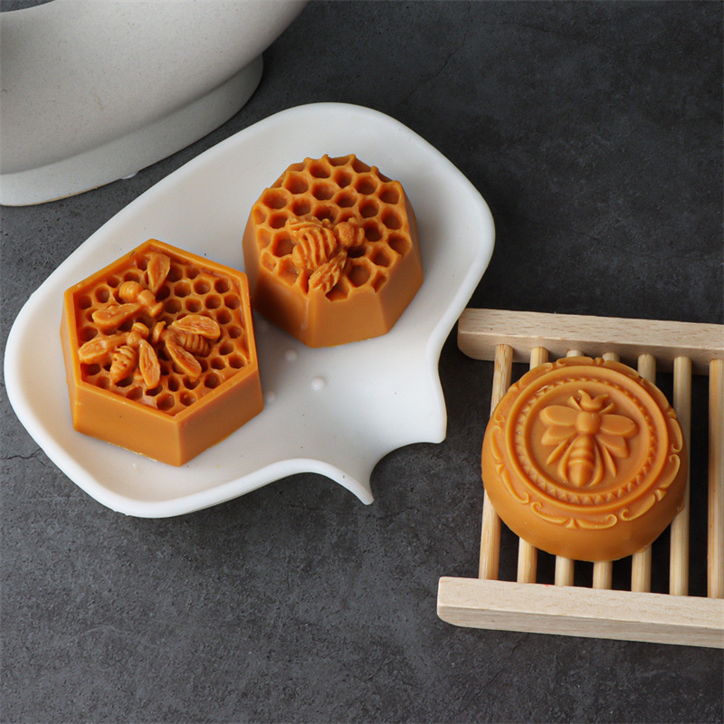 3D Flying Bee Honeycomb Candle - Melt Pour Soap Base 评论和价格